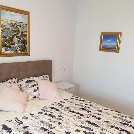 D&m 3 Apartment